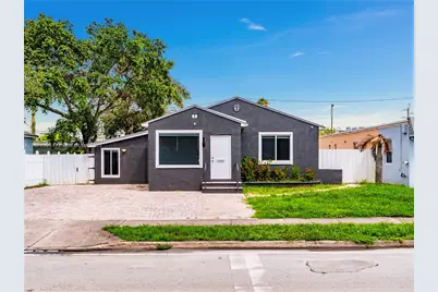 215 SW 17th St, Fort Lauderdale, FL 33315 - Photo 1