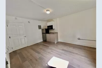 143 SW 9th St #109, Miami, FL 33130 - Photo 1