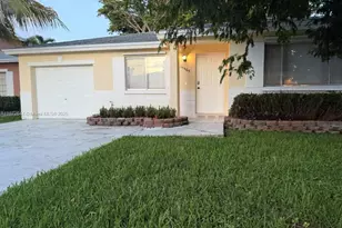 14465 SW 139th Ave Cir E, Miami, FL 33186 - Photo 1