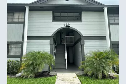 469 NE 207th Ln #101, Miami, FL 33179 - Photo 1
