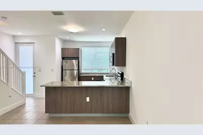 519 NE 121st St #519, North Miami, FL 33161 - Photo 1