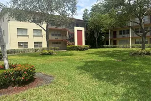 151 SW 134th Way, Pembroke Pines, FL 33027 - Photo 1