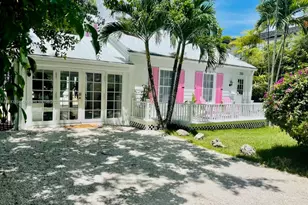 3951 Park Dr, Coconut Grove, FL 33133 - Photo 1