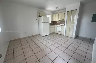 290 E 7th St, Hialeah, FL 33010 - Photo 1