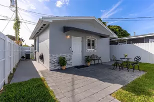 1430 NE 11th St, Homestead, FL 33033 - Photo 1