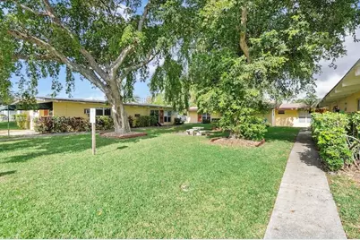 227 SE 1st St #6, Dania Beach, FL 33004 - Photo 1