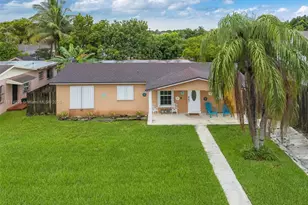 10854 SW 141st Ln, Miami, FL 33176 - Photo 1