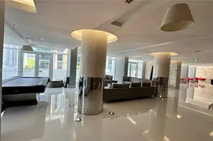 41 SE 5th St, Miami, FL 33131 - Photo 13