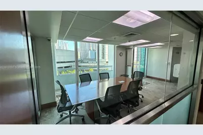 41 SE 5th St #1104, Miami, FL 33131 - Photo 49