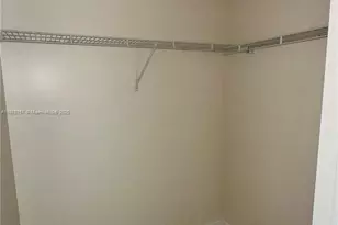 41 SE 5th St, Miami, FL 33131 - Photo 23