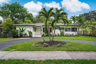 12885 Griffing Blvd, North Miami, FL 33161 - Photo 1