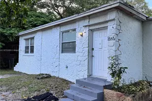 1565 NE 141st St, North Miami, FL 33161 - Photo 1