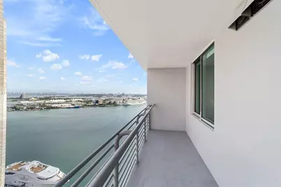 335 S Biscayne Blvd #2904, Miami, FL 33131 - Photo 1