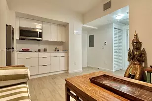 1611 Meridian Ave, Miami Beach, FL 33139 - Photo 1