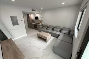 944 Jefferson Ave, Miami Beach, FL 33139 - Photo 1