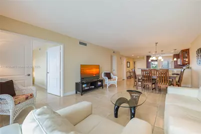 3091 N Course Dr #707, Pompano Beach, FL 33069 - Photo 1