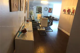 905 Brickell Bay Dr, Miami, FL 33131 - Photo 1