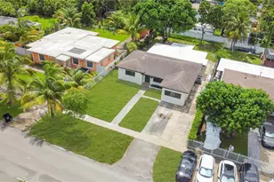 630 NE 143rd St, North Miami, FL 33161 - Photo 1