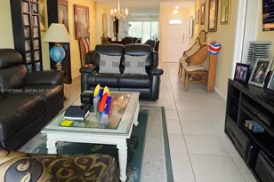 671 S Hollybrook Dr, Pembroke Pines, FL 33025 - Photo 1