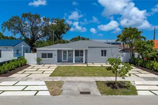 921 NW 30th Ct, Miami, FL 33125 - Photo 1