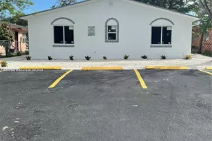 840 SW 6th Ct, Pompano Beach, FL 33060 - Photo 1