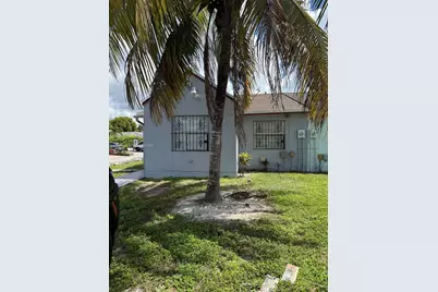 18423 NW 44th Pl, Miami Gardens, FL 33055 - Photo 1