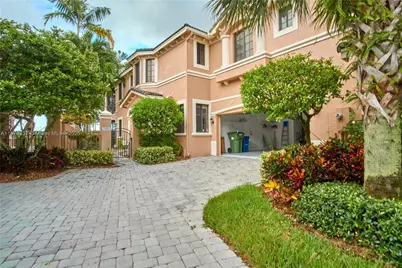 2707 Center Ct Dr #1-15, Weston, FL 33332 - Photo 1