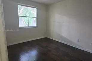 1661 SE 28th St, Homestead, FL 33035 - Photo 5