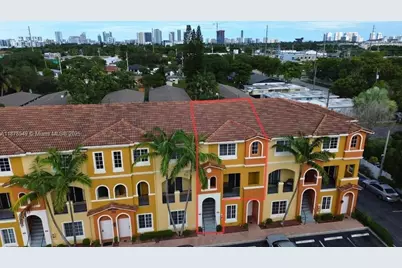 111 NW 2nd Ave #10, Hallandale Beach, FL 33009 - Photo 1