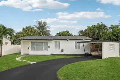 11 NE 26th St, Wilton Manors, FL 33305 - Photo 1