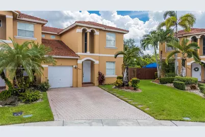 801 NW 134th Ave, Pembroke Pines, FL 33028 - Photo 1