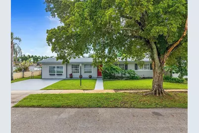 1711 SW 92nd Pl, Miami, FL 33165 - Photo 1