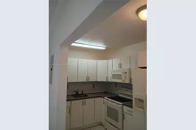 1971 NE 171st St #3, North Miami Beach, FL 33162 - Photo 1