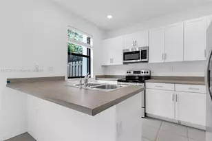 28716 SW 134th Ct, Homestead, FL 33033 - Photo 1