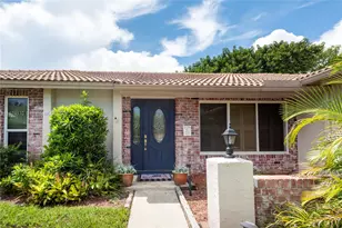 10630 NW 41st St, Coral Springs, FL 33065 - Photo 1