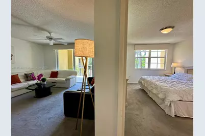 19701 E Country Club Dr #5405, Aventura, FL 33180 - Photo 1