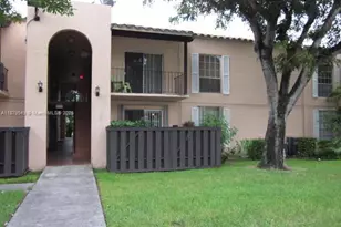 10738 N Kendall Dr, Miami, FL 33176 - Photo 1