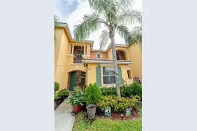 983 NE 42nd Pl, Homestead, FL 33033 - Photo 1