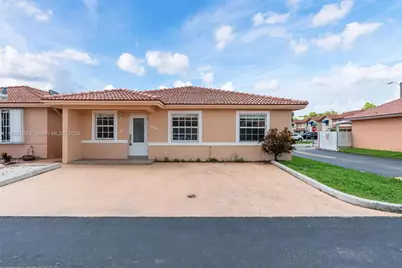 2236 W 74th Pl #9C, Hialeah, FL 33016 - Photo 1