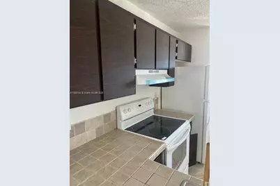 20800 NE 8th Ct #203-17, Miami, FL 33179 - Photo 1