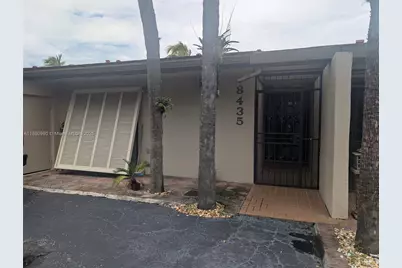 8435 Rednock Ln #8435, Miami Lakes, FL 33016 - Photo 1