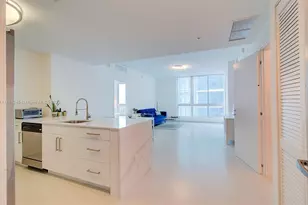 300 S Biscayne Blvd, Miami, FL 33131 - Photo 1