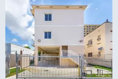1063 SW 2nd St #4, Miami, FL 33130 - Photo 1