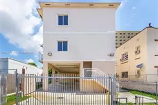 1063 SW 2nd St, Miami, FL 33130 - Photo 1
