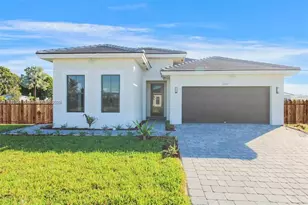 32207 SW 196th Ave, Homestead, FL 33030 - Photo 1