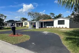 6813 SW 10th Ct, Pembroke Pines, FL 33023 - Photo 1