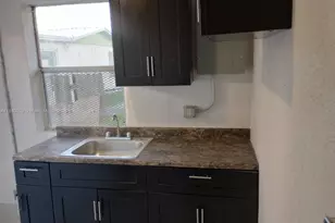 1241 W Dr Martin Luther King Jr Blvd W, Belle Glade, FL 33430 - Photo 1