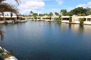 15512 Sharpecroft Dr, Miami Lakes, FL 33014 - Photo 1