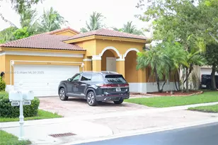 2106 NE 40th Ave, Homestead, FL 33033 - Photo 1