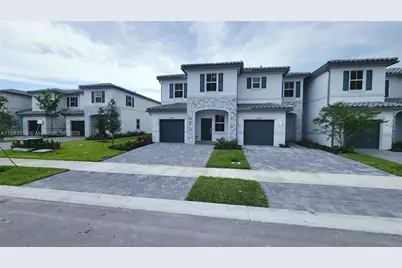 12010 NW 47th Mnr #12010, Coral Springs, FL 33076 - Photo 1